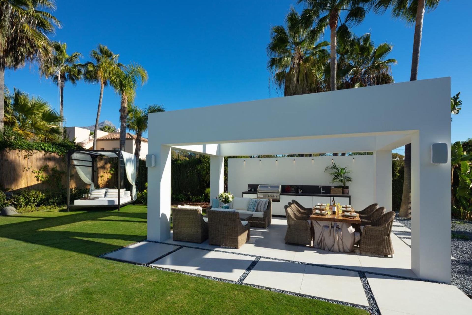 Vacation I The Nicklaus Villa, Glistening Heated Pool, Hot Tub, Room, Golf Valley, 5 Min Puerto Banus Villa Marbella